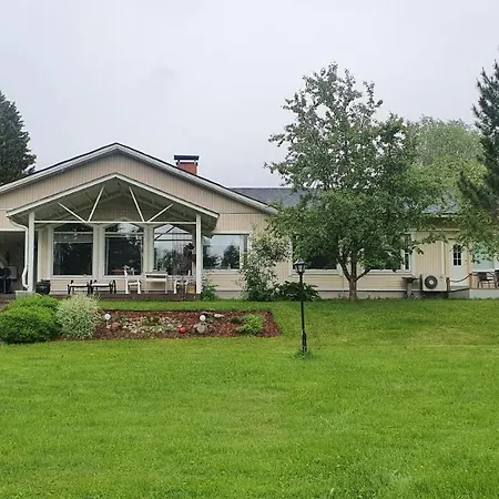 Viihtyisae Kolmio Jaerven Rannalla