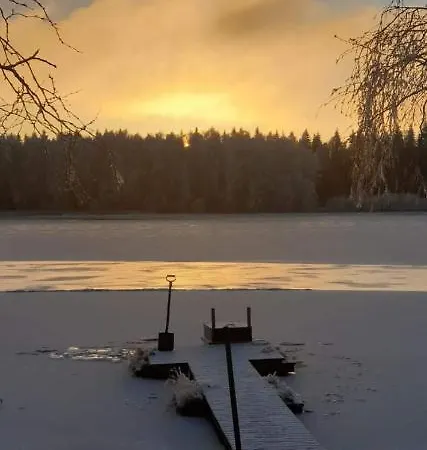 Διαμέρισμα Viihtyisae Kolmio Jaerven Rannalla *