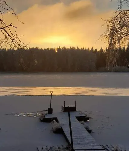 公寓 Viihtyisae Kolmio Jaerven Rannalla *